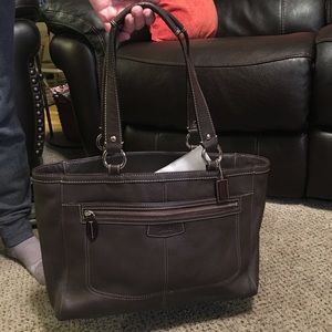 Coach brown leather shoulder bag